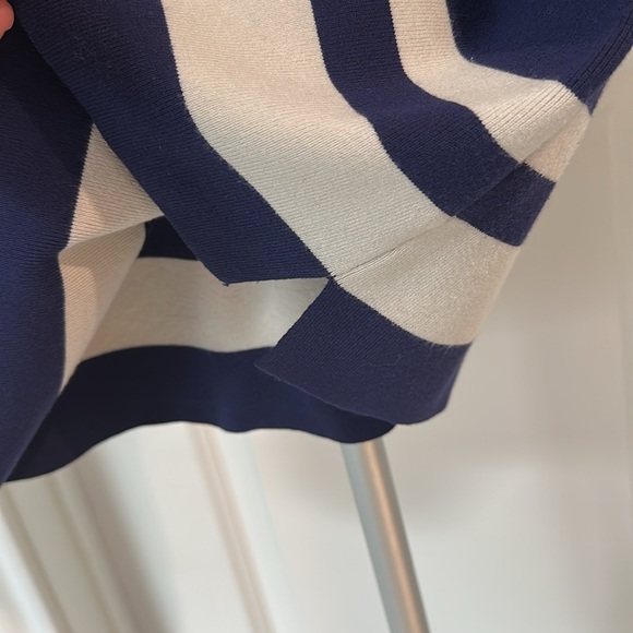 Banana Republic heavy weight blue purple short sleeve striped sweater top - Picture 4 of 5